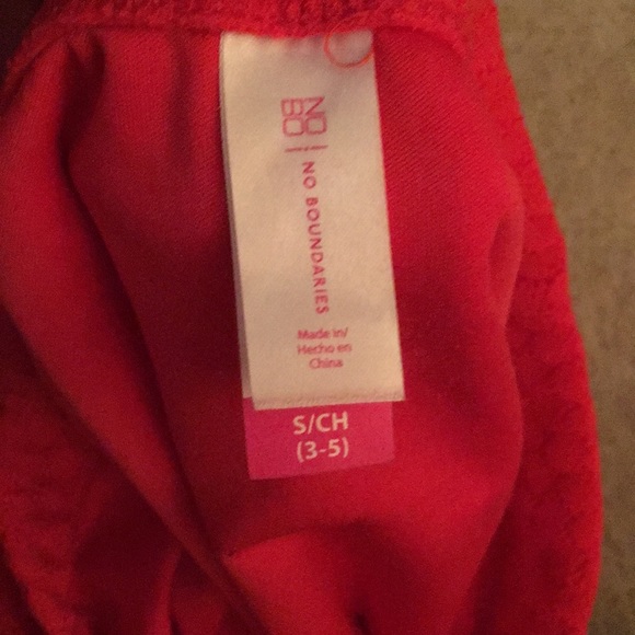 Lacey red skirt - Picture 4 of 5